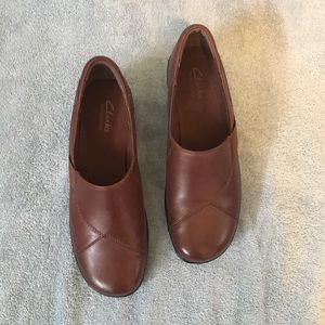 Clarks Brown Bendables Size 8M